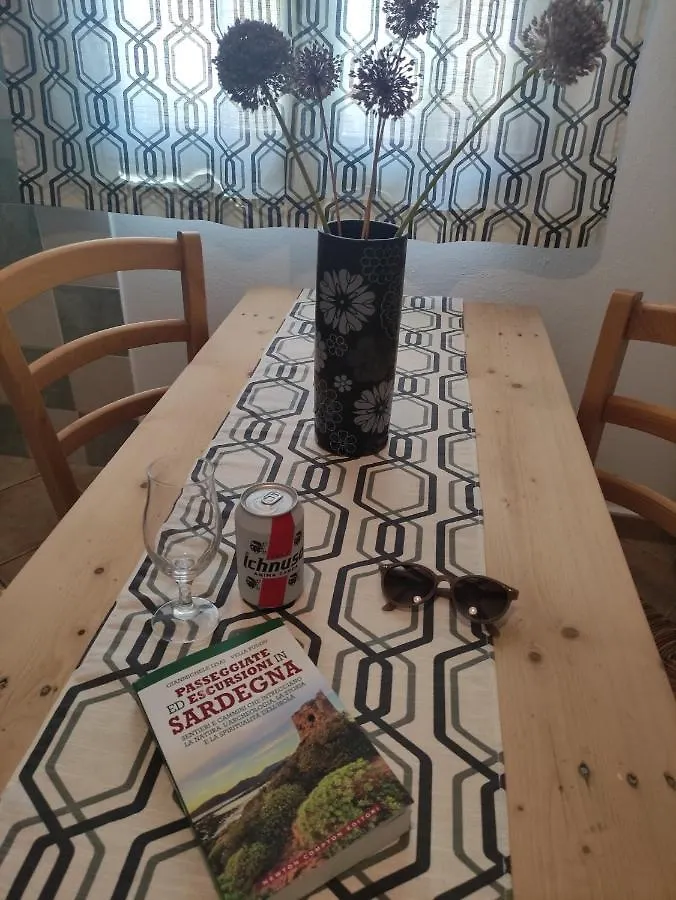 דירות Tortolì Sa Caffettera